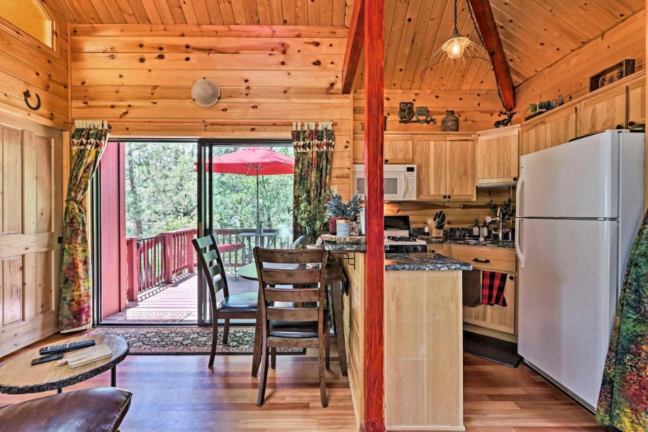 Romantic Strawberryandpine Studio Cabin With Deck! Exterior foto