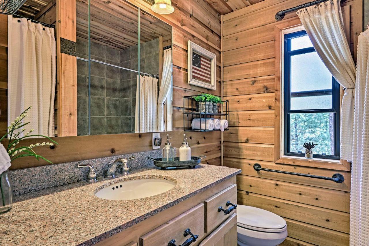 Romantic Strawberryandpine Studio Cabin With Deck! Exterior foto